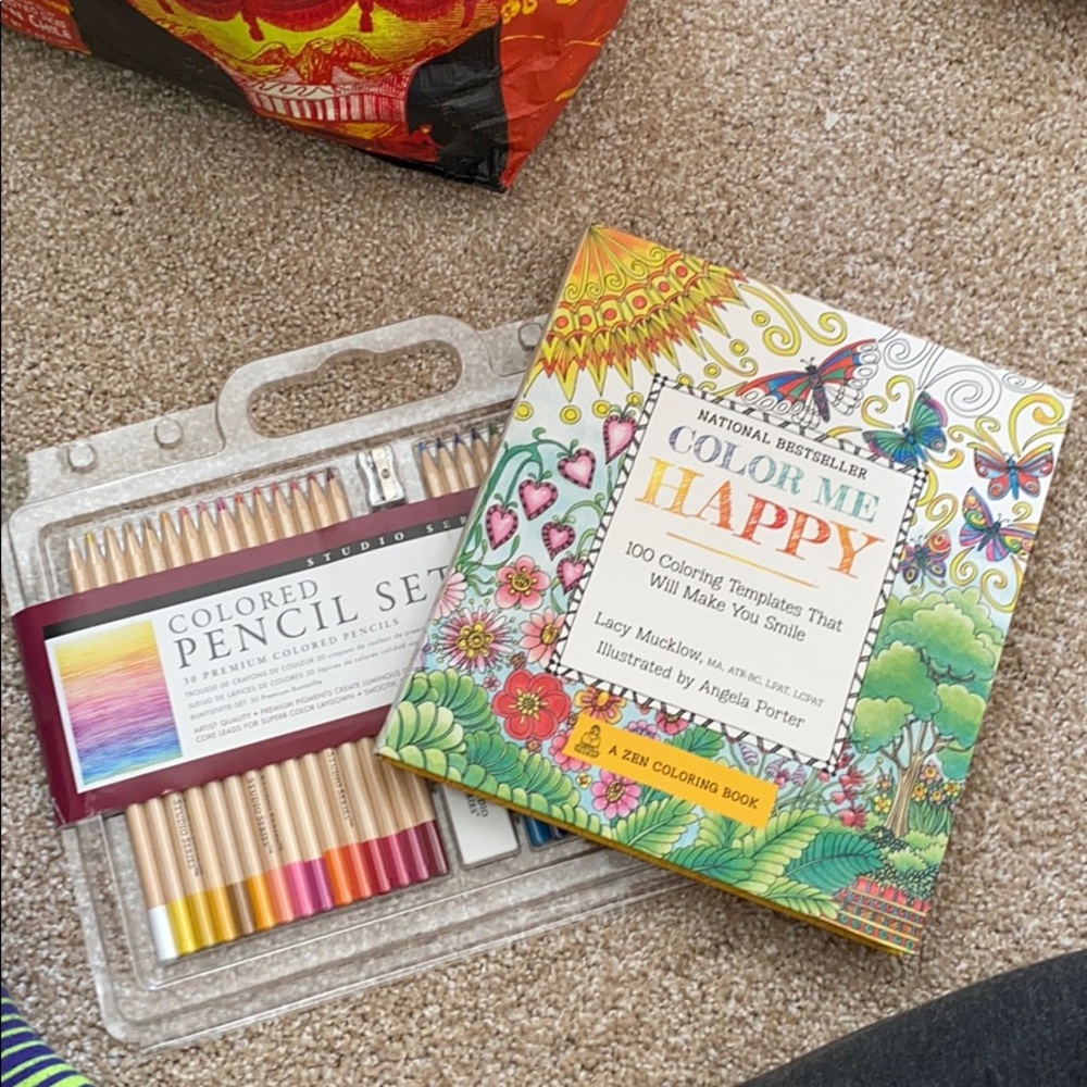 Adult Coloring Book & Colored Pencils 🎨